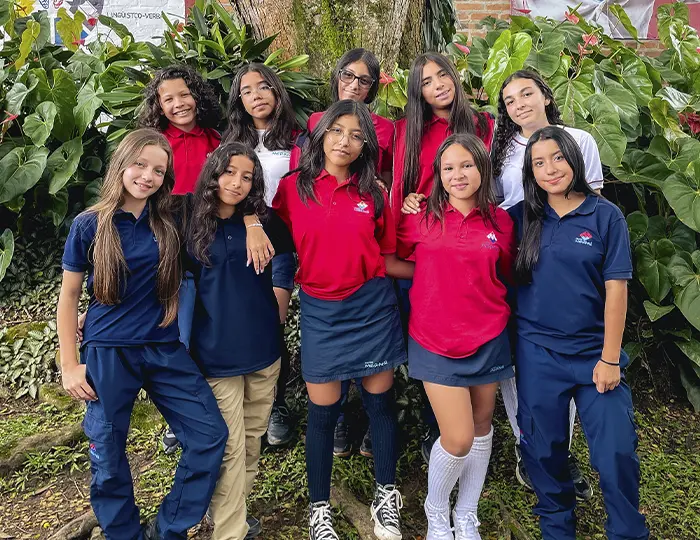 Mano Merani About Us – Liceo Merani | Colegio privado en Pereira, Risaralda